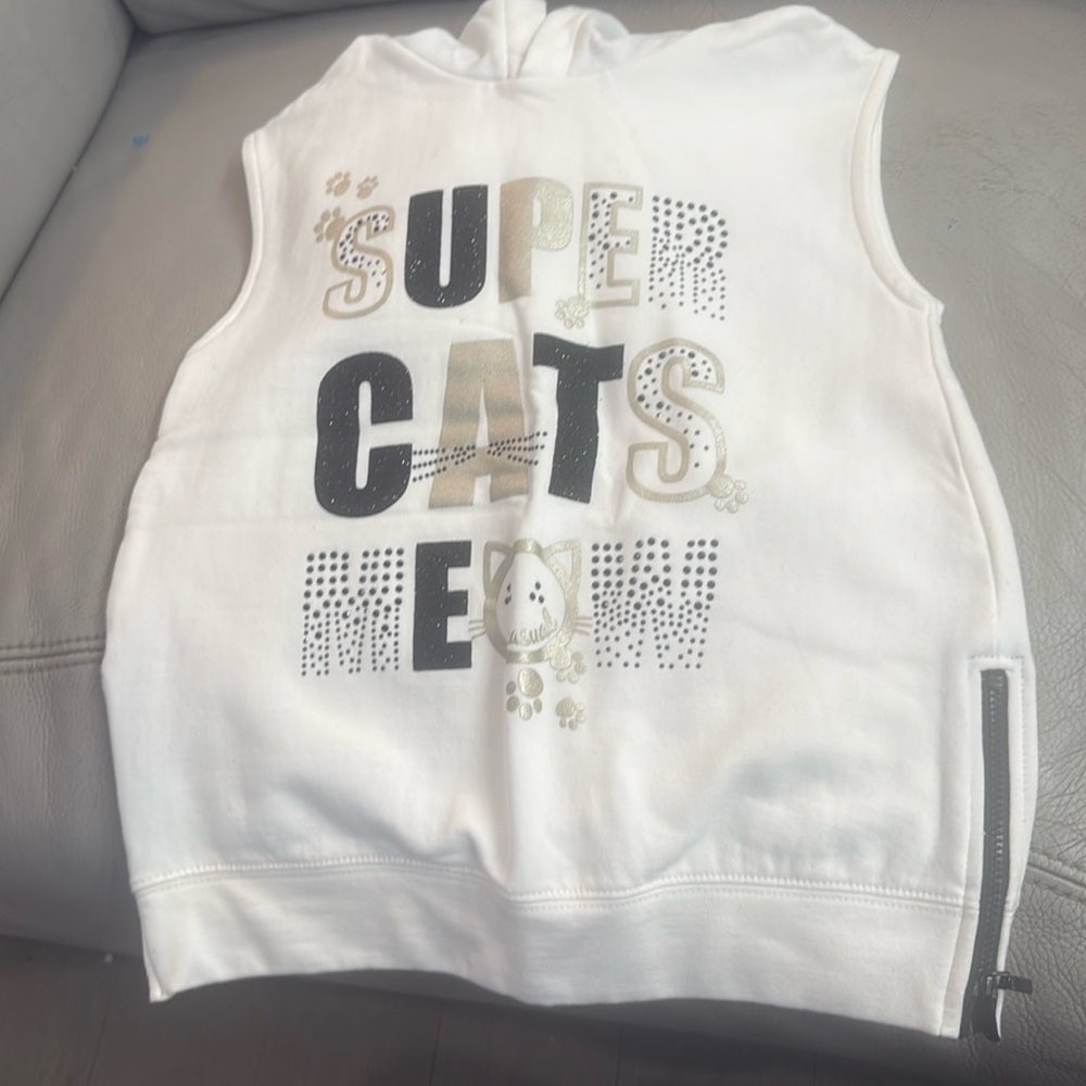 Mayoral vest size 8